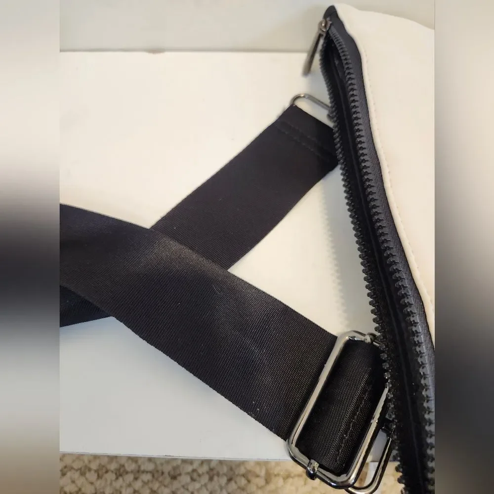 New Caraa x Athleta Neoprene Ivory Black Convertible Crossbody Waist Bag Ret.$78